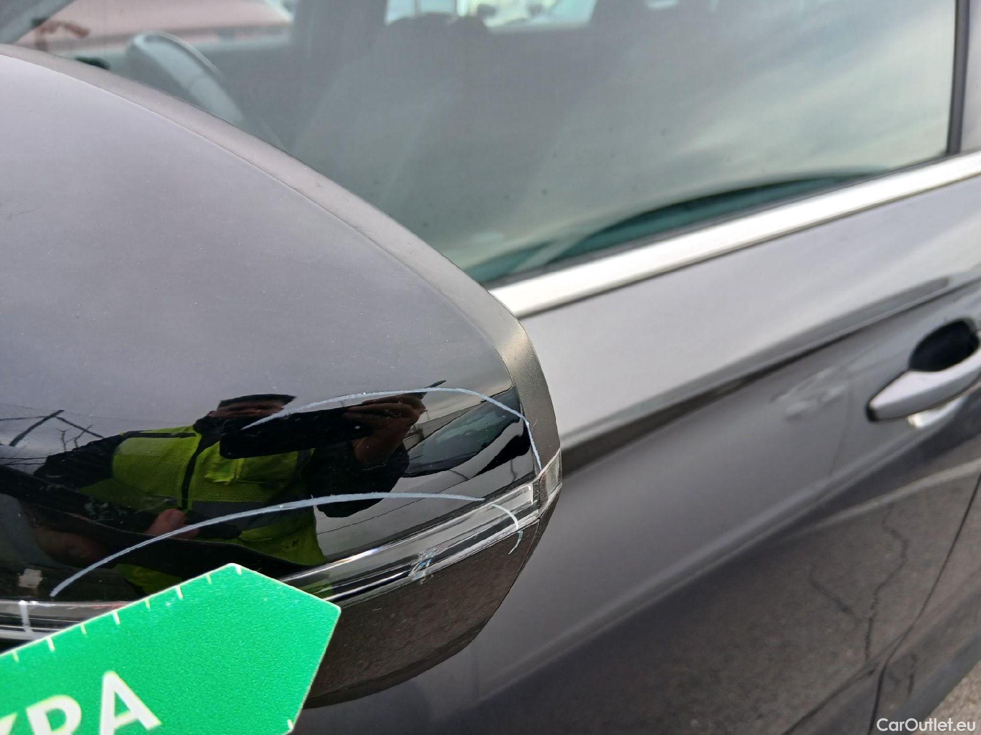  DS  DS7 DS DS 7 Crossback / 2017 / 5P / todoterreno BlueHDi DE 96kW (130CV) Auto. CHIC (AC) #17