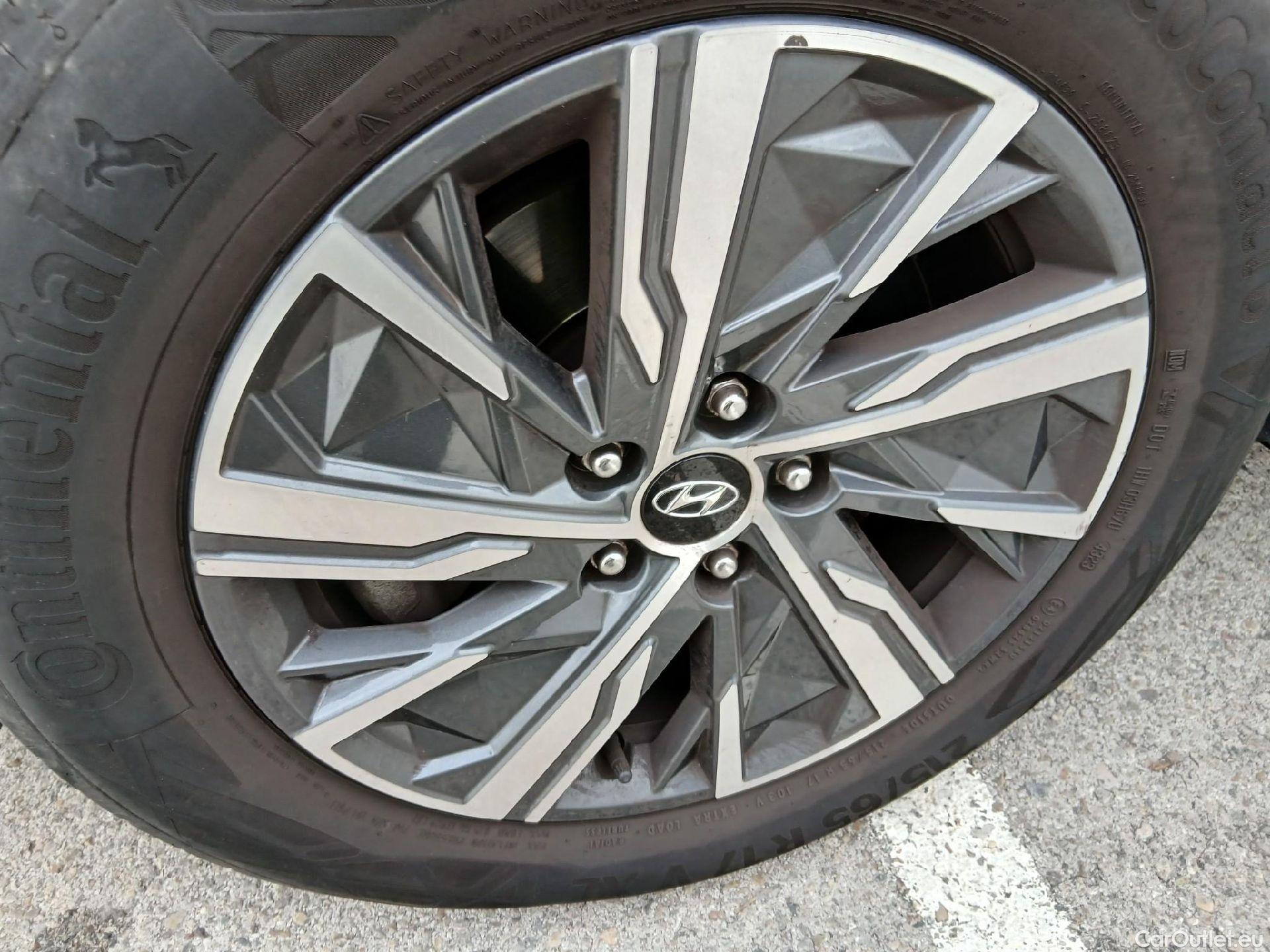  Hyundai  Tucson HYUNDAI  / 2020 / 5P / todoterreno 1.6 CRDI 100kW (136CV) 48V Maxx DCT #17