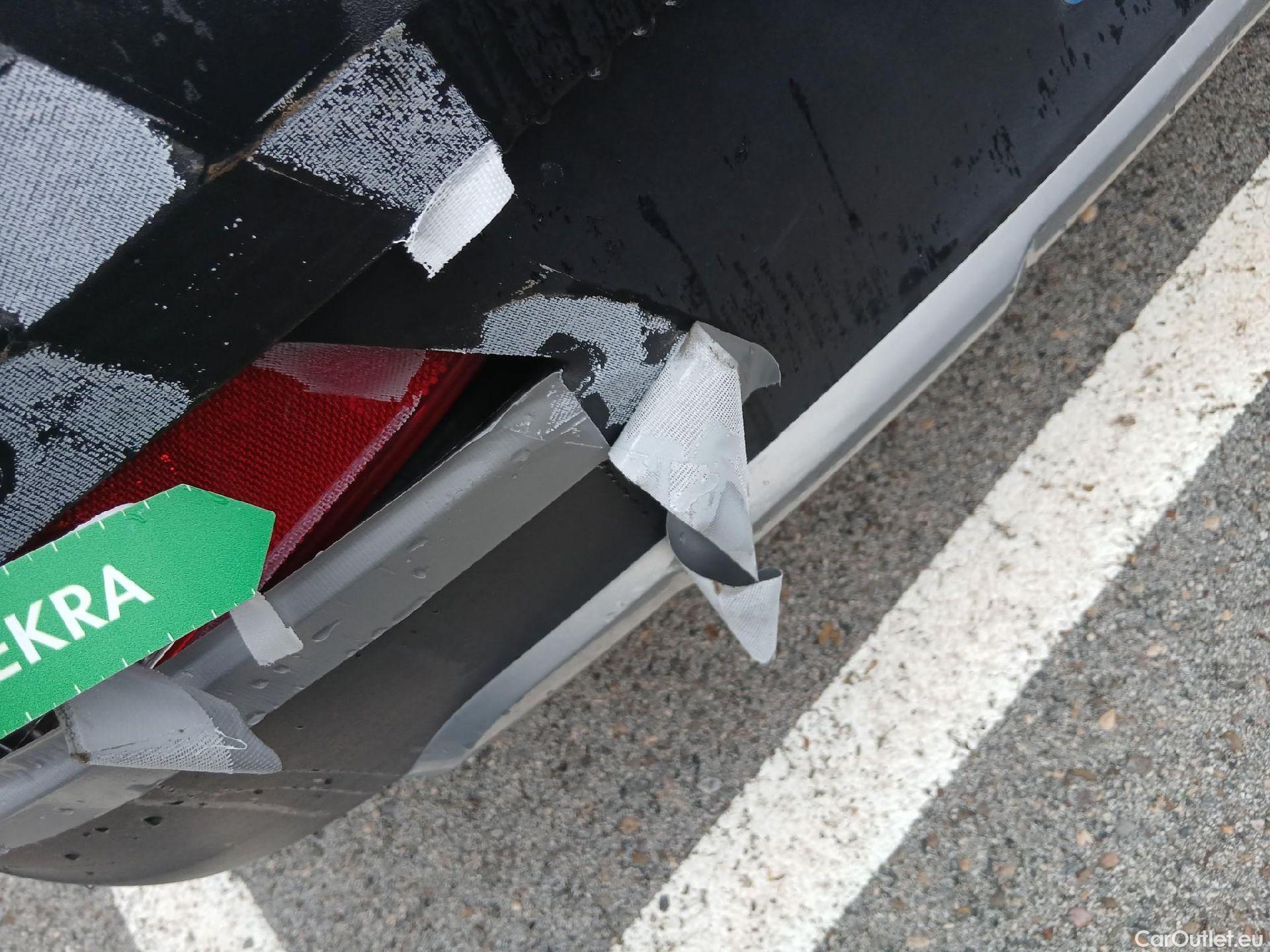  Hyundai  Bayon HYUNDAI  / 2021 / 5P / todoterreno 1.0 TGDI 74kW (100CV) Maxx #33