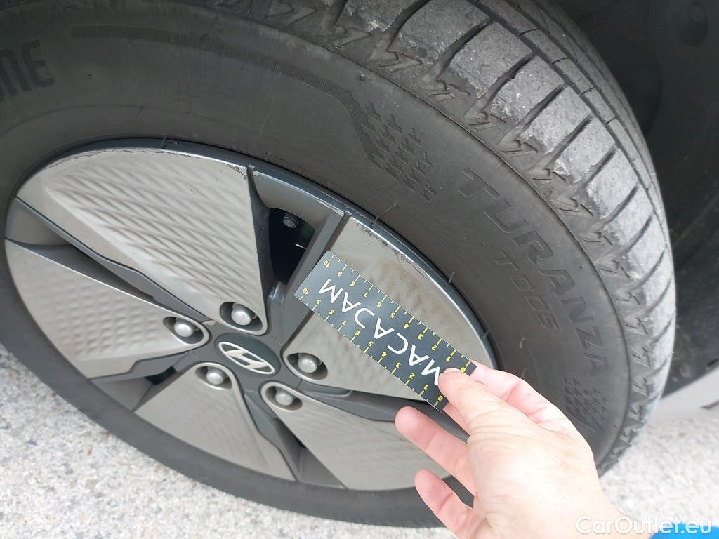  Hyundai   Ioniq HYUNDAI / 2019 / 5P / berlina con portón 1.6 GDI HEV Klass DCT #16