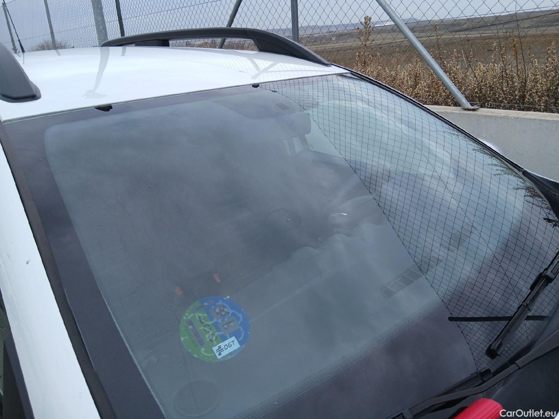  Dacia  Duster DACIA  / 2018 / 5P / todoterreno Comfort TCE 74kW(100CV) ECO-G 4X2 #11