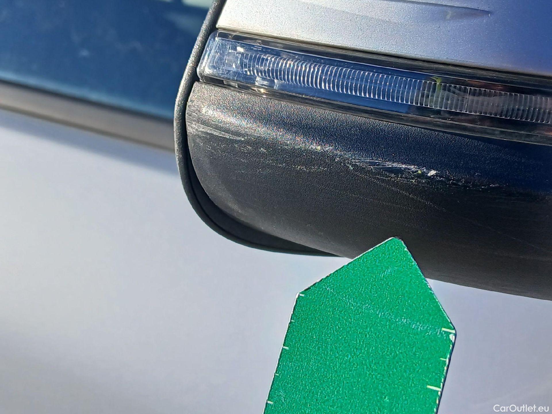  Bmw  Serie 1 BMW  / 2019 / 5P / berlina con portón 116d #27