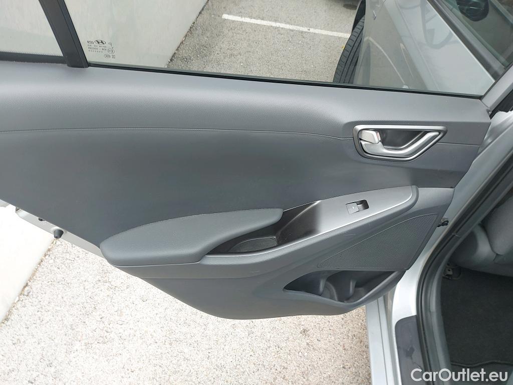  Hyundai   Ioniq HYUNDAI / 2019 / 5P / berlina con portón 1.6 GDI HEV Klass DCT #9