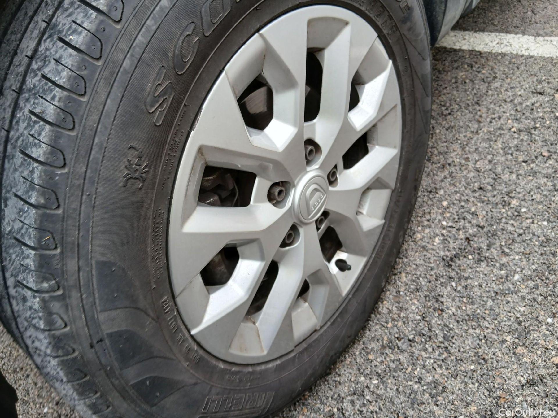  Dacia  Duster DACIA  / 2018 / 5P / todoterreno Comfort TCE 74kW(100CV) ECO-G 4X2 #12