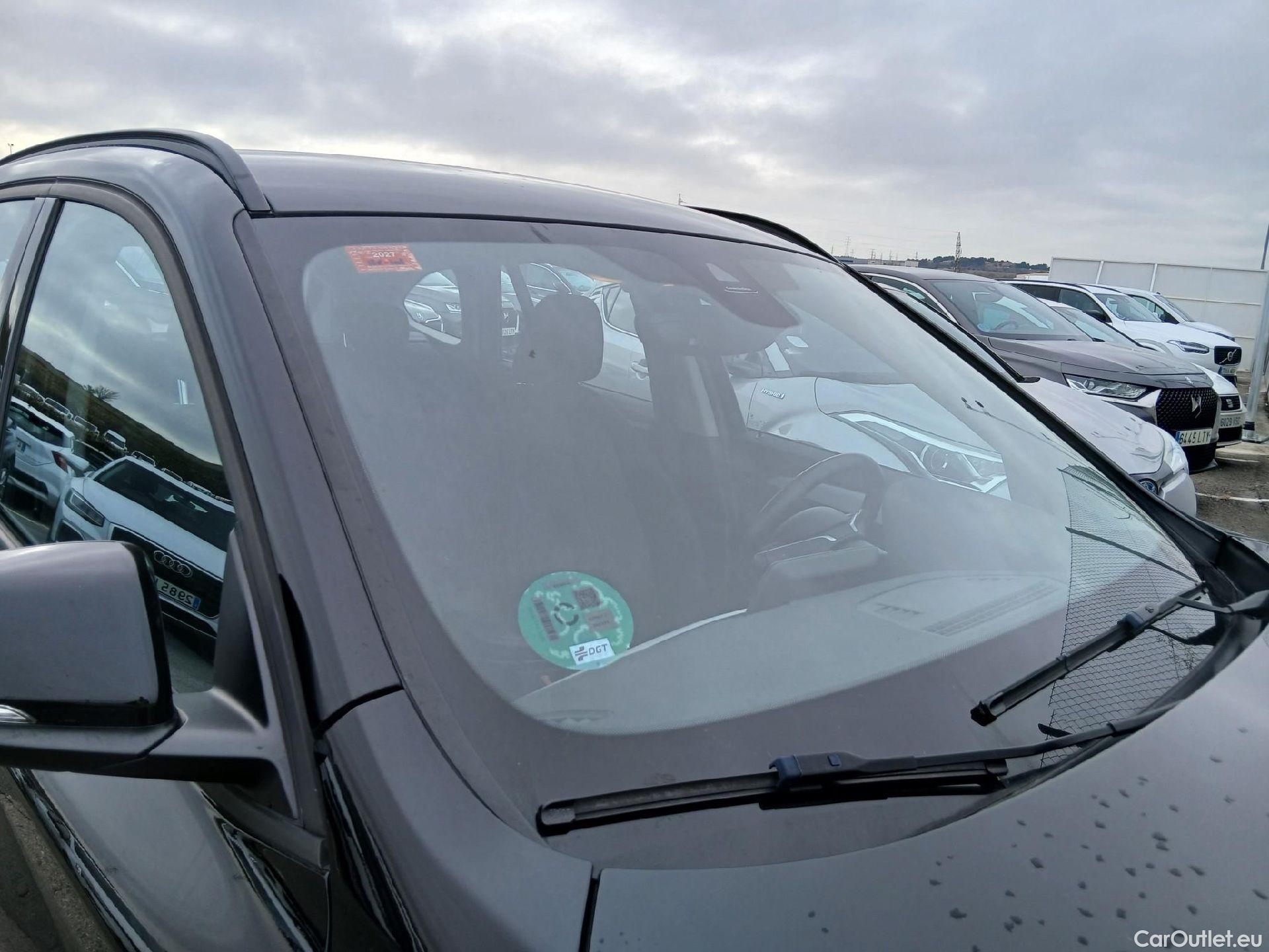  Bmw  X1 BMW  / 2019 / 5P / todoterreno sDrive16d #3