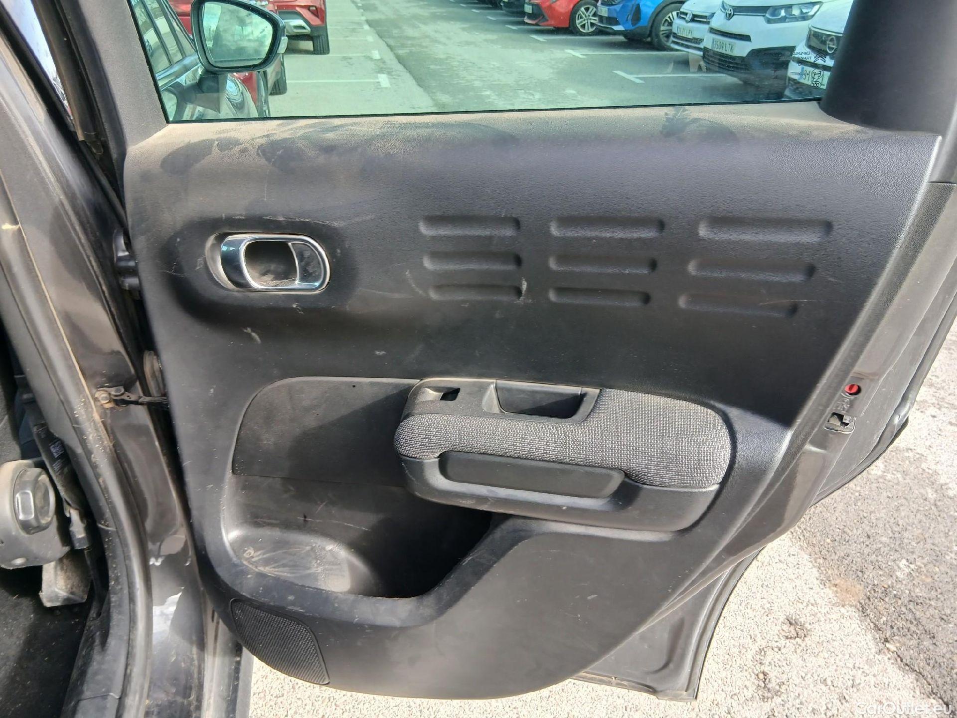  Citroen  C3 CITROEN  Aircross / 2021 / 5P / todoterreno BlueHDi 81kW (110CV) S&S Feel Pack #50