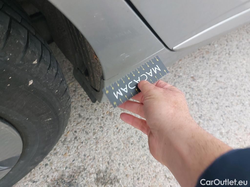  Hyundai   Ioniq HYUNDAI / 2019 / 5P / berlina con portón 1.6 GDI HEV Klass DCT #4