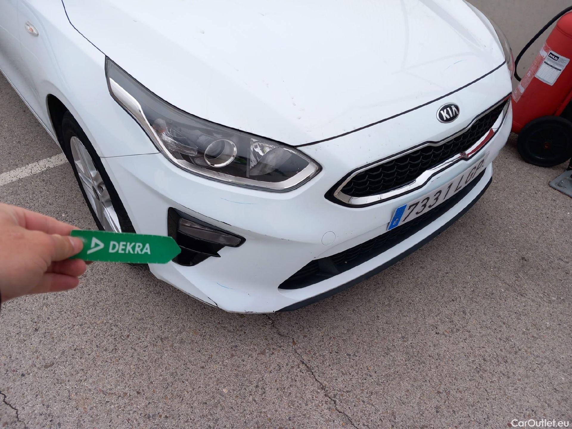  KIA  Cee'd KIA Ceed / 2018 / 5P / berlina con portón 1.6 CRDi 85kW (115CV) Business #6