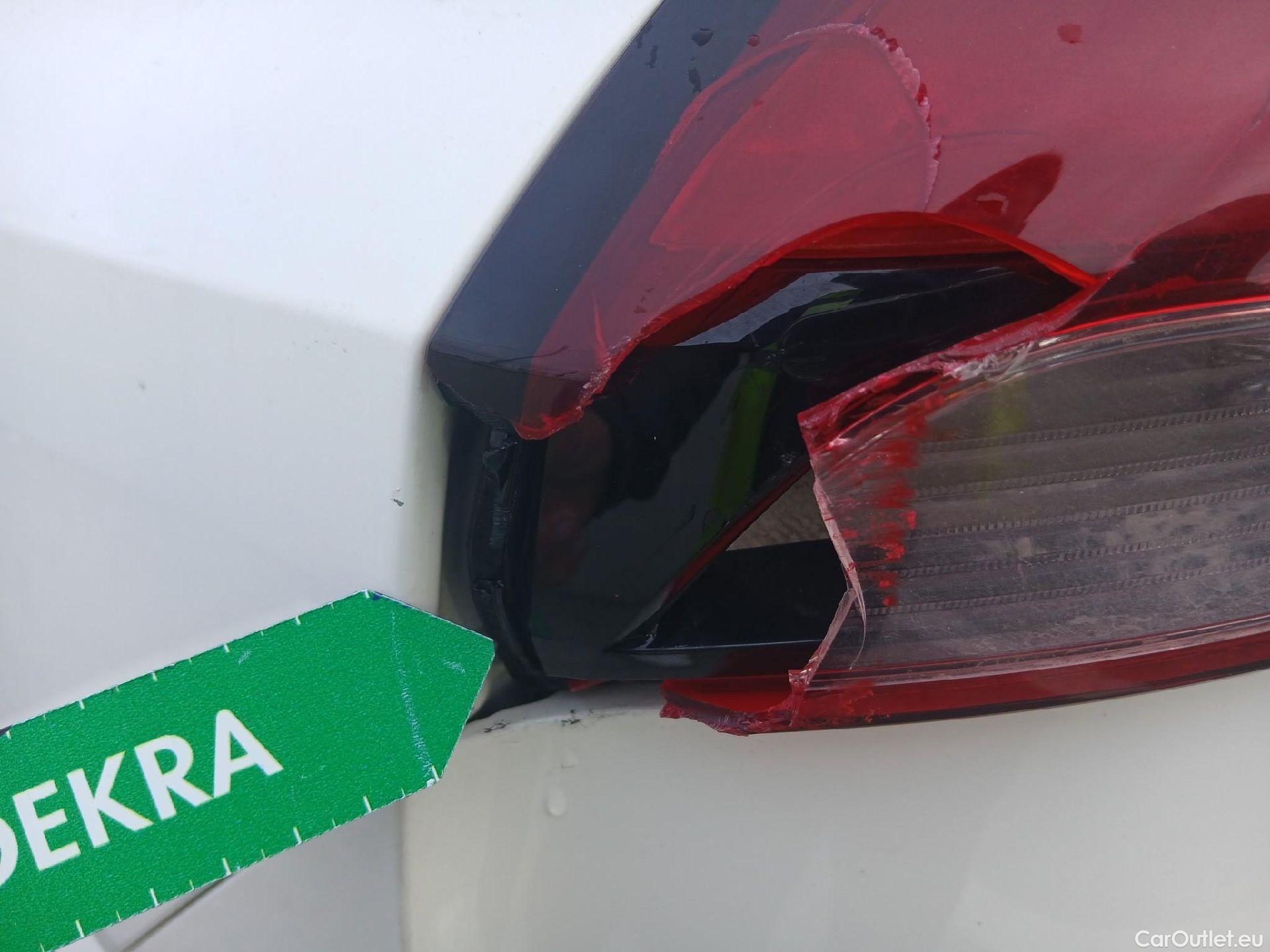  Nissan  Qashqai NISSAN  / 2021 / 5P / todoterreno DIG-T 103kW (140CV) mHEV 4x2 Acenta #18