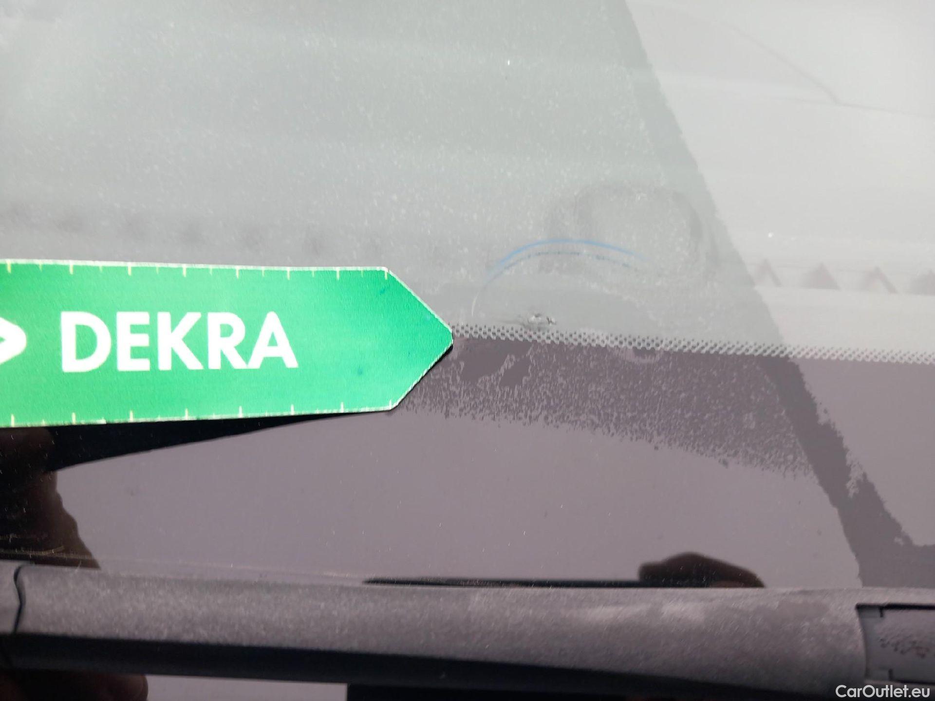  KIA  Cee'd KIA Ceed / 2018 / 5P / berlina con portón 1.6 CRDi 85kW (115CV) Business #1