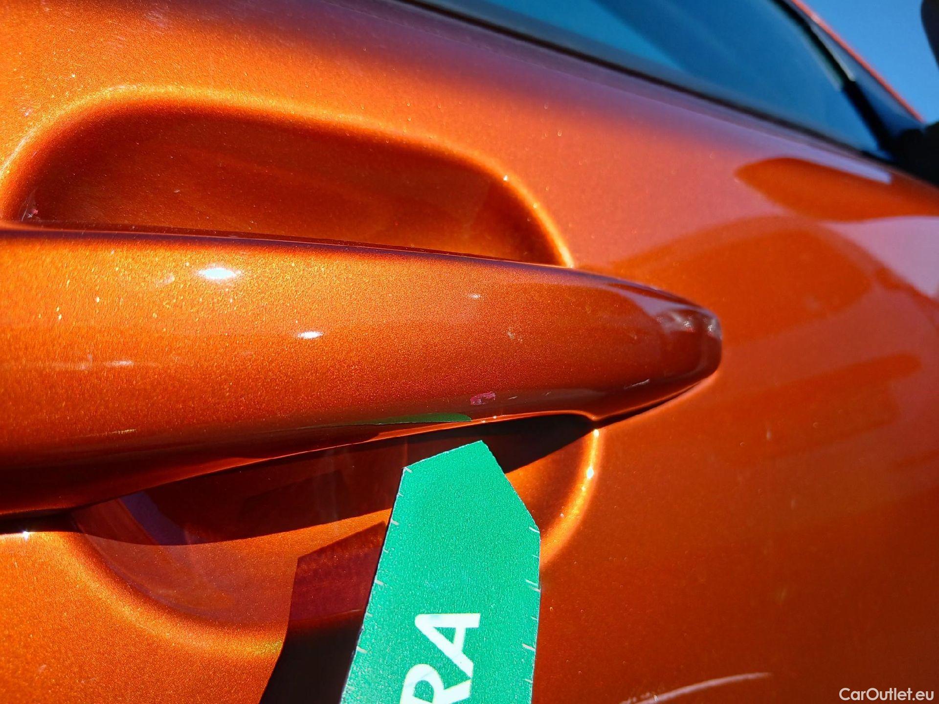  Peugeot  2008 PEUGEOT  / 2019 / 5P / todoterreno Active Pack BlueHDI 81kW (110CV) #48