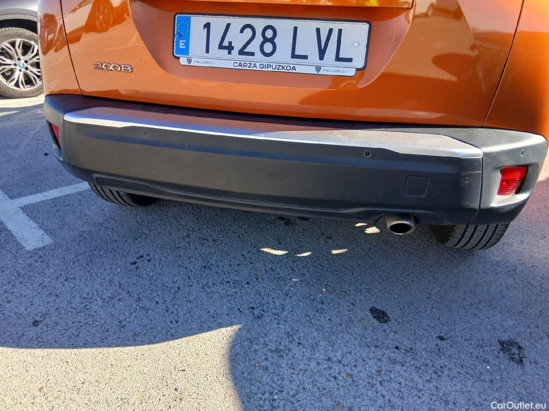  Peugeot  2008 PEUGEOT  / 2019 / 5P / todoterreno Active Pack BlueHDI 81kW (110CV) #24