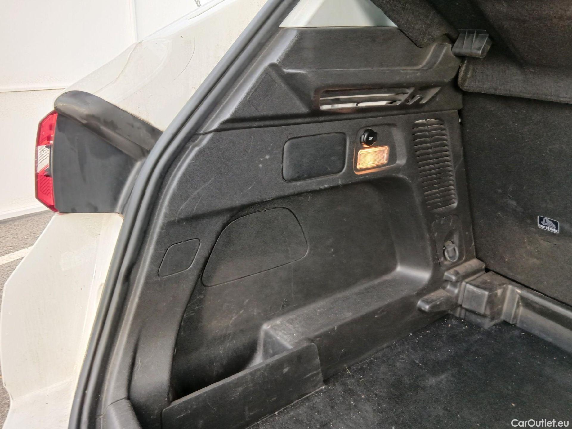  Opel   Grandland X OPEL Grandland / 2021 / 5P / todoterreno 1.5 CDTi Business Edition Auto #32