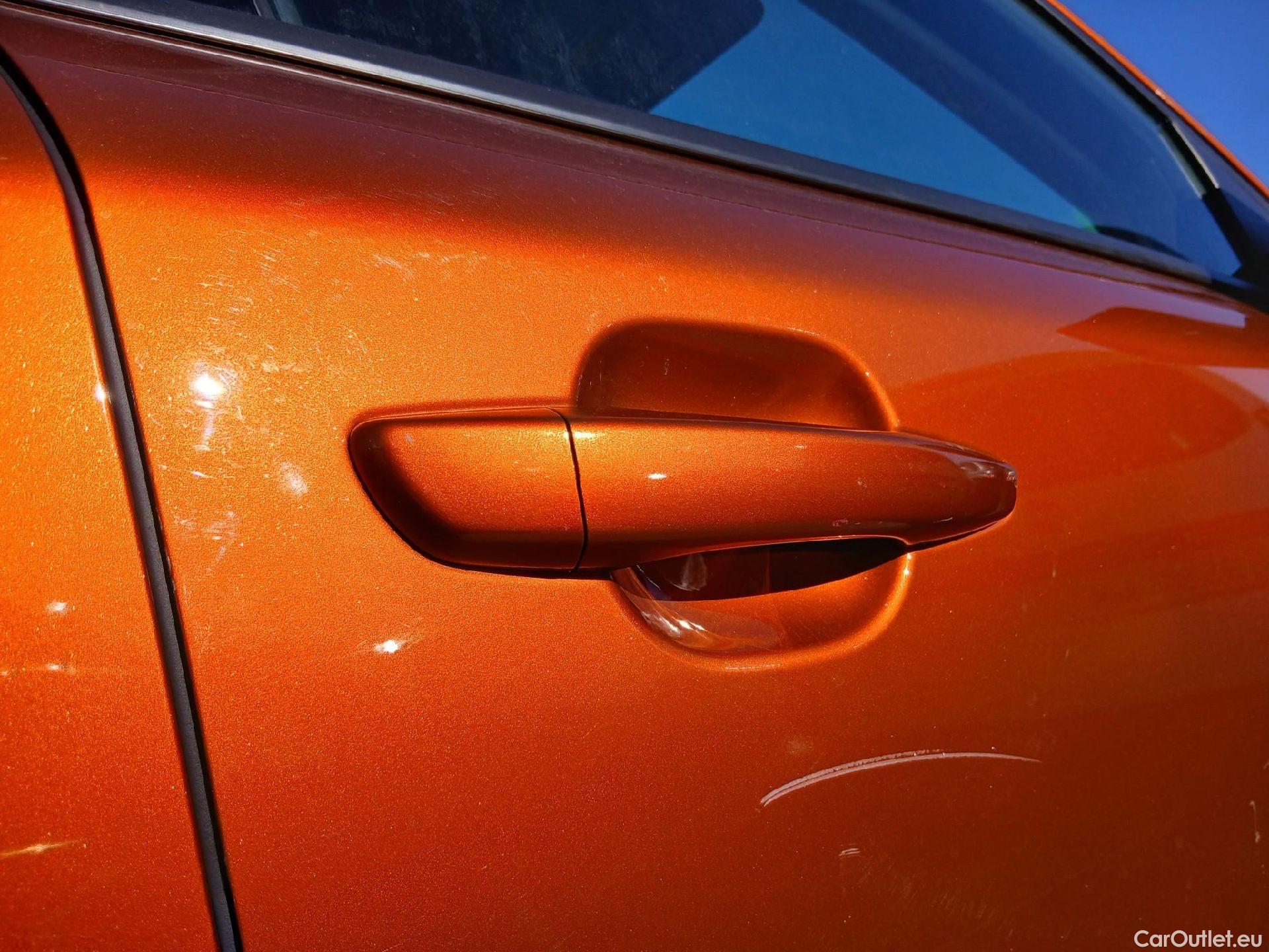  Peugeot  2008 PEUGEOT  / 2019 / 5P / todoterreno Active Pack BlueHDI 81kW (110CV) #49