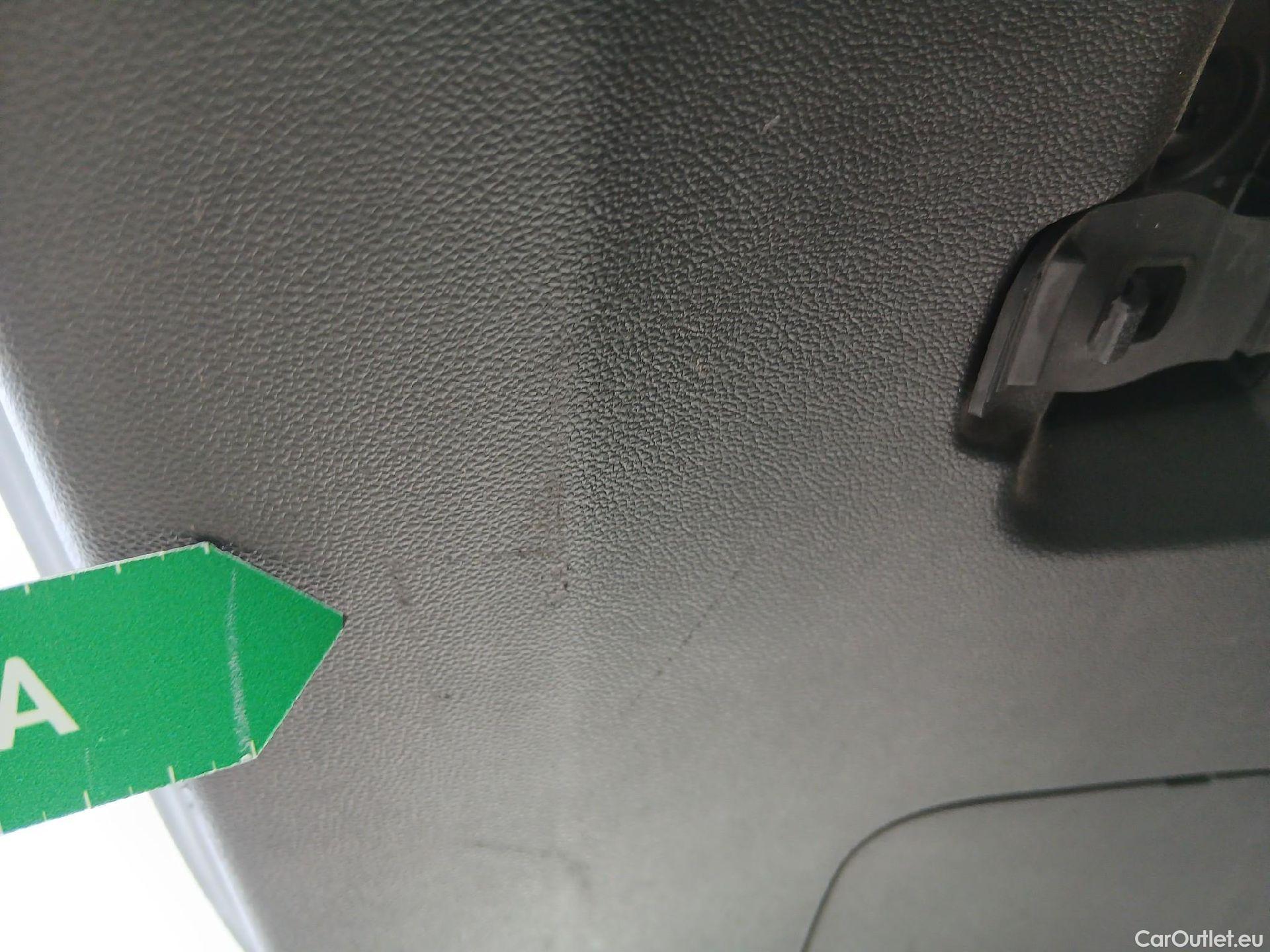  Opel   Grandland X OPEL Grandland / 2021 / 5P / todoterreno 1.5 CDTi Business Edition Auto #30