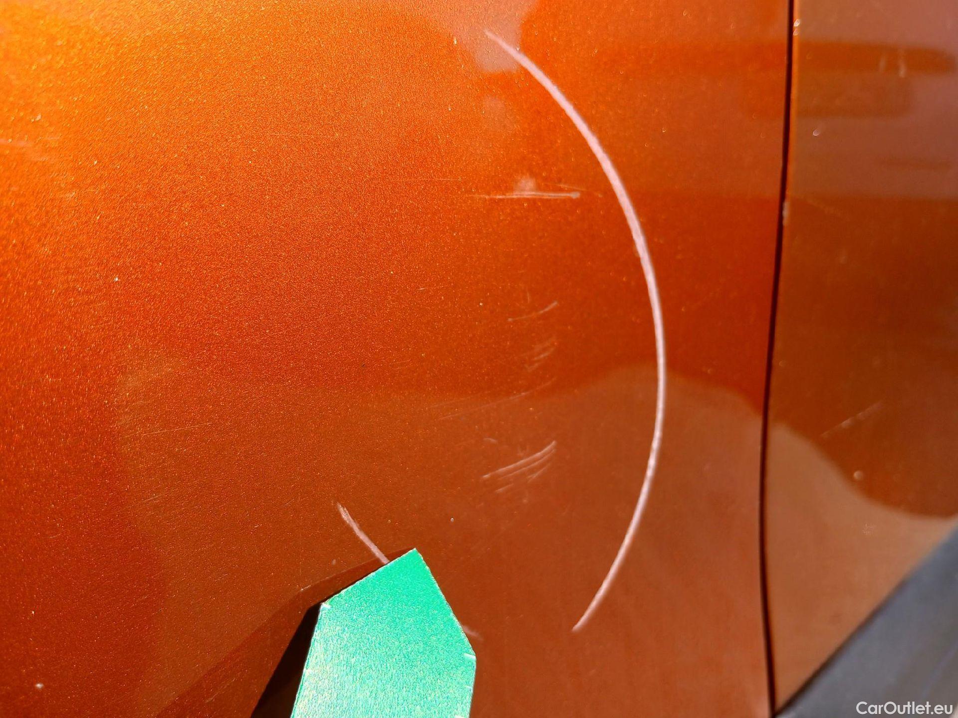  Peugeot  2008 PEUGEOT  / 2019 / 5P / todoterreno Active Pack BlueHDI 81kW (110CV) #32