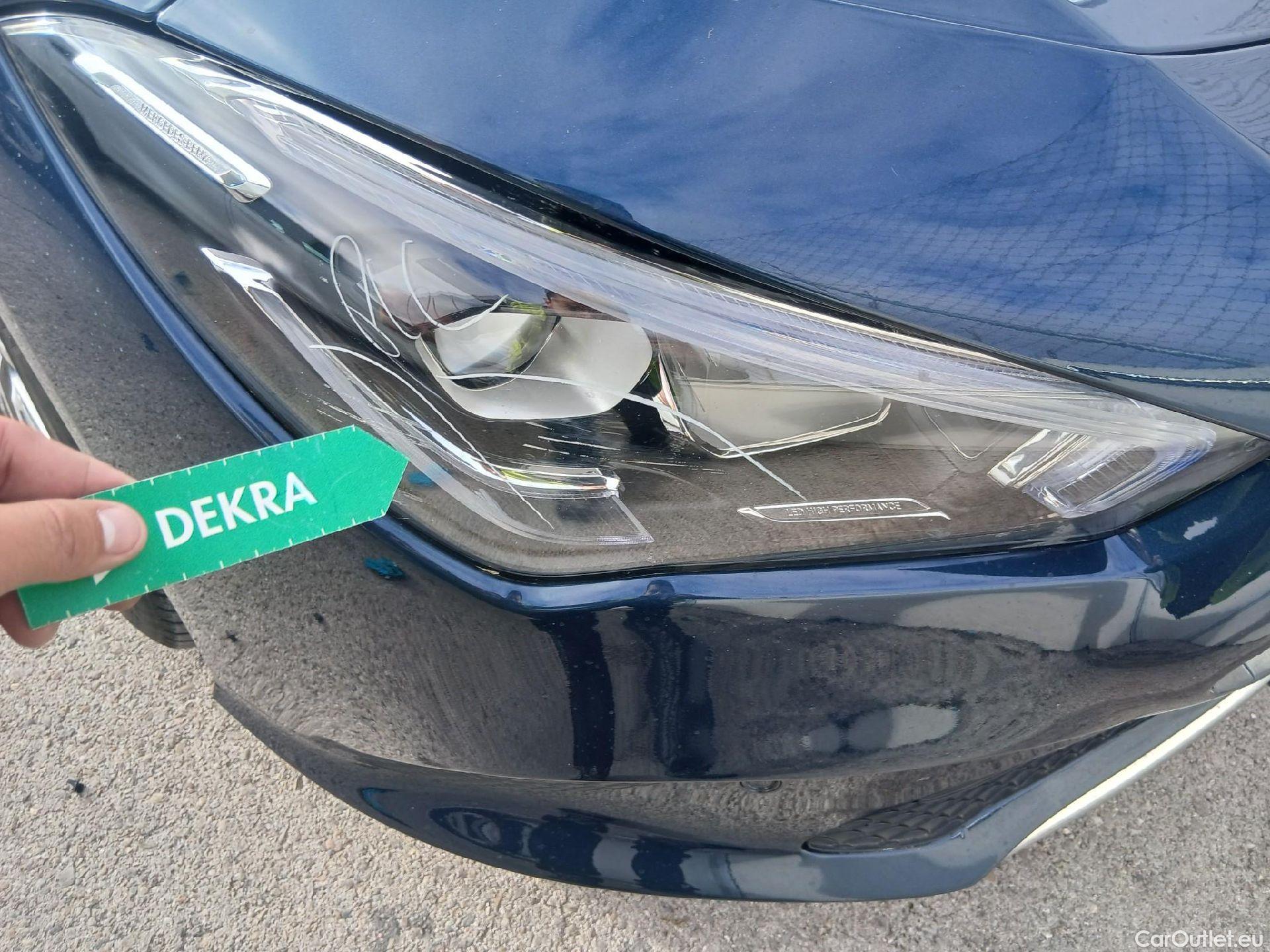  Mercedes  CLA-Klasse MERCEDES-BENZ CLA / 2019 / 4P / coupé CLA 250 e #4