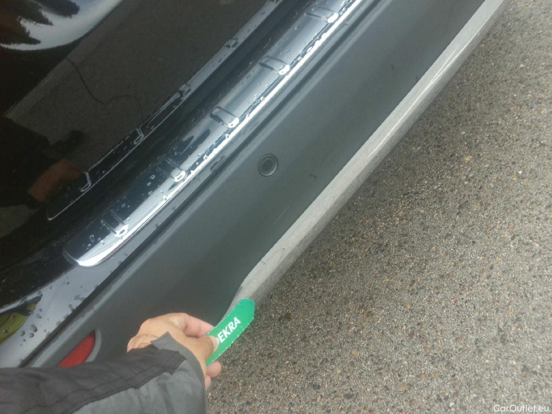  Mercedes  GLA MERCEDES-BENZ  / 2020 / 5P / todoterreno  200 D #27