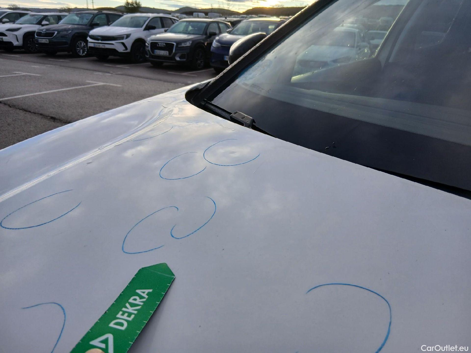  Opel   Grandland X OPEL Grandland / 2021 / 5P / todoterreno 1.5 CDTi Business Edition Auto #2