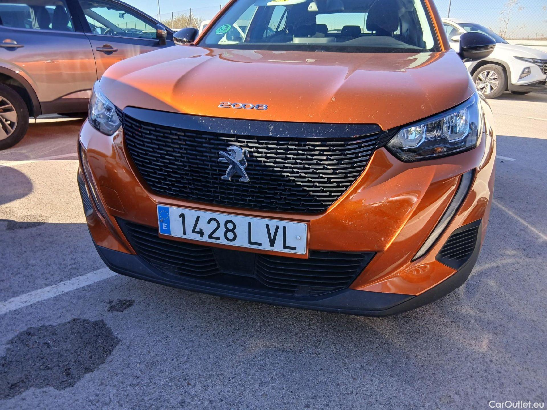  Peugeot  2008 PEUGEOT  / 2019 / 5P / todoterreno Active Pack BlueHDI 81kW (110CV) #3