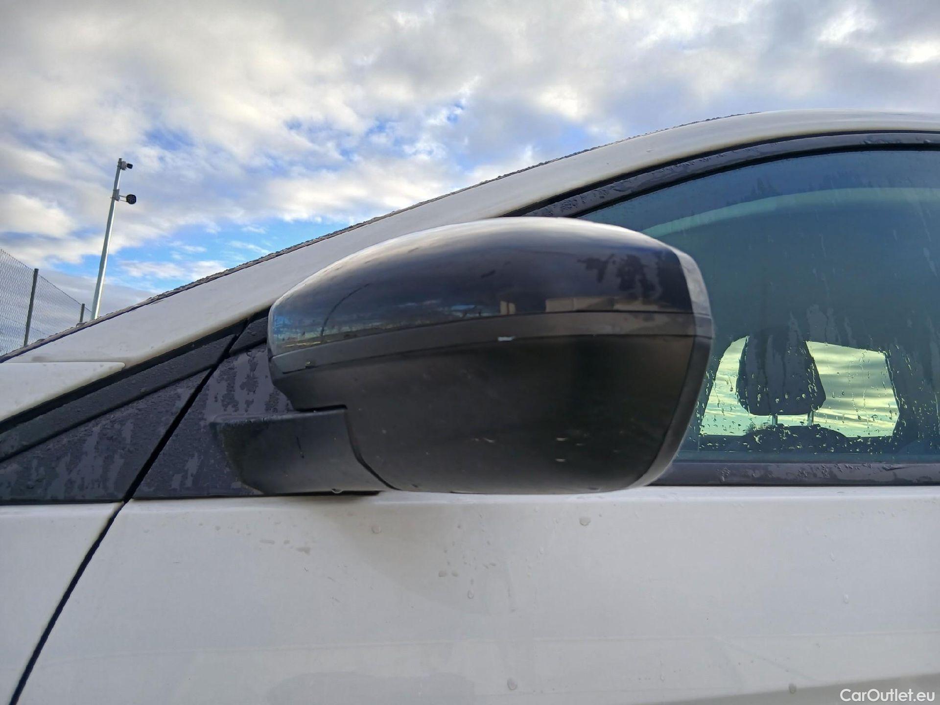  Opel   Grandland X OPEL Grandland / 2021 / 5P / todoterreno 1.5 CDTi Business Edition Auto #15