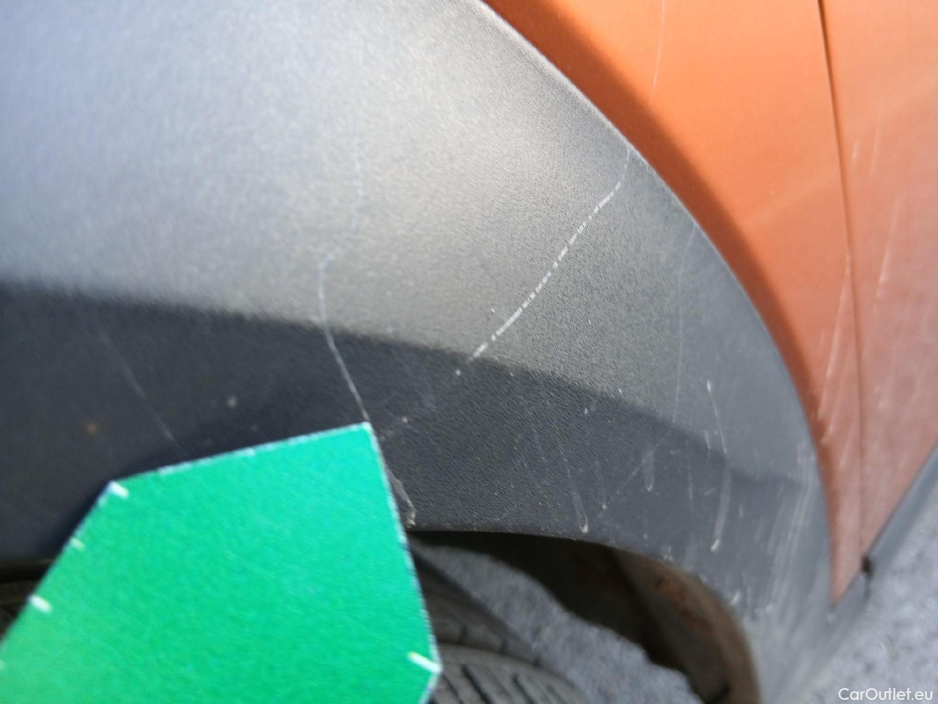  Peugeot  2008 PEUGEOT  / 2019 / 5P / todoterreno Active Pack BlueHDI 81kW (110CV) #11