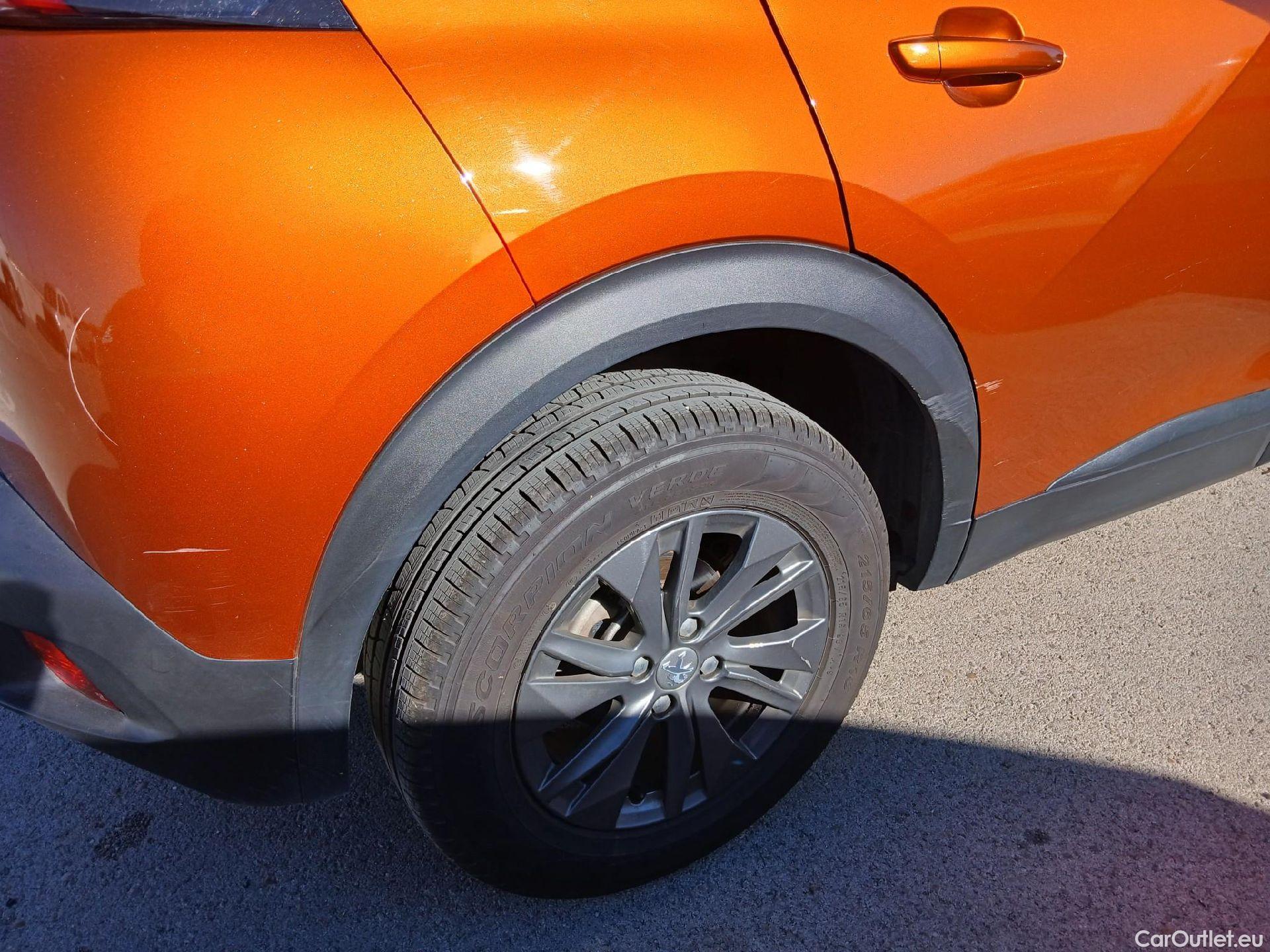  Peugeot  2008 PEUGEOT  / 2019 / 5P / todoterreno Active Pack BlueHDI 81kW (110CV) #30