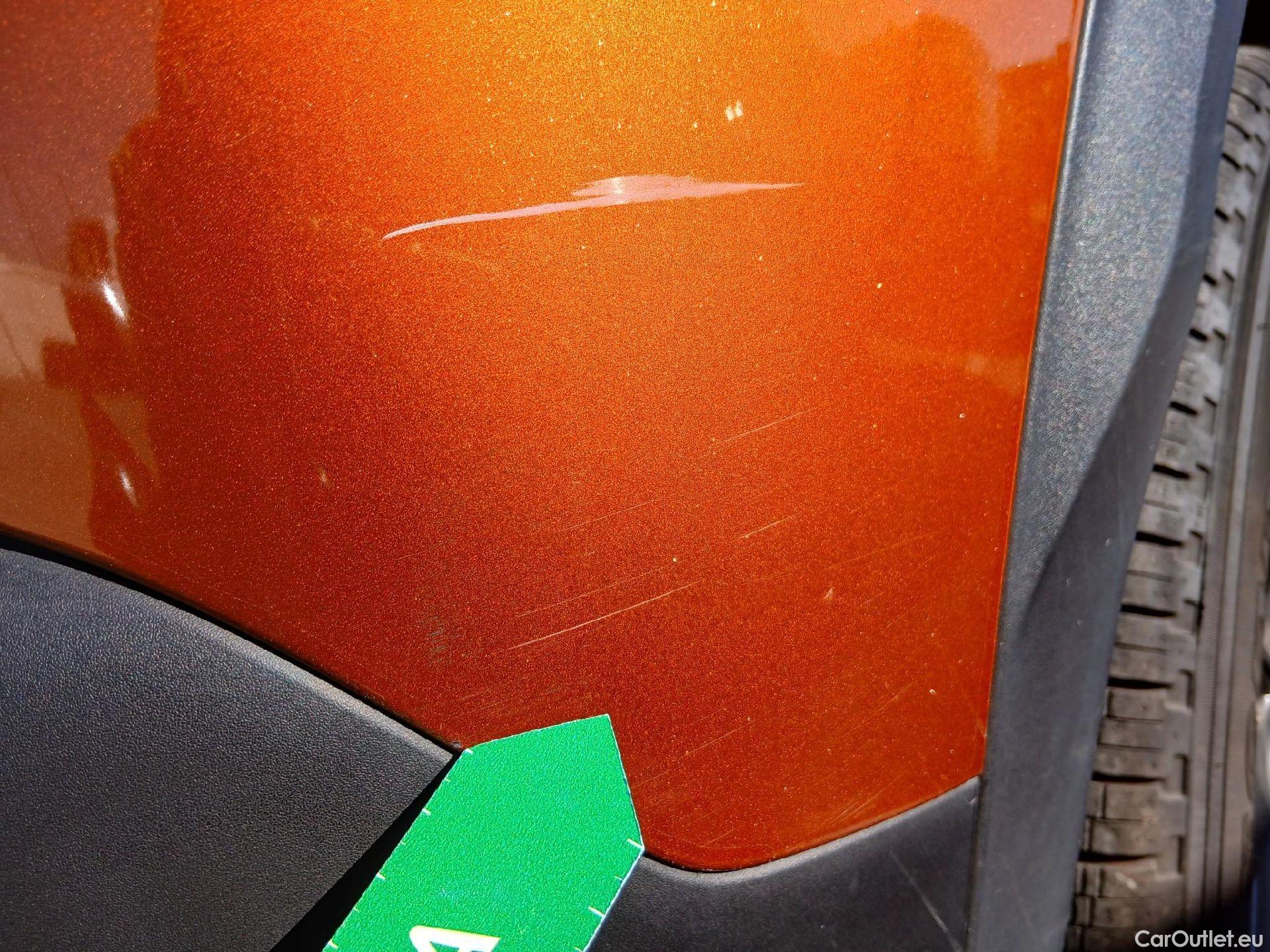  Peugeot  2008 PEUGEOT  / 2019 / 5P / todoterreno Active Pack BlueHDI 81kW (110CV) #28