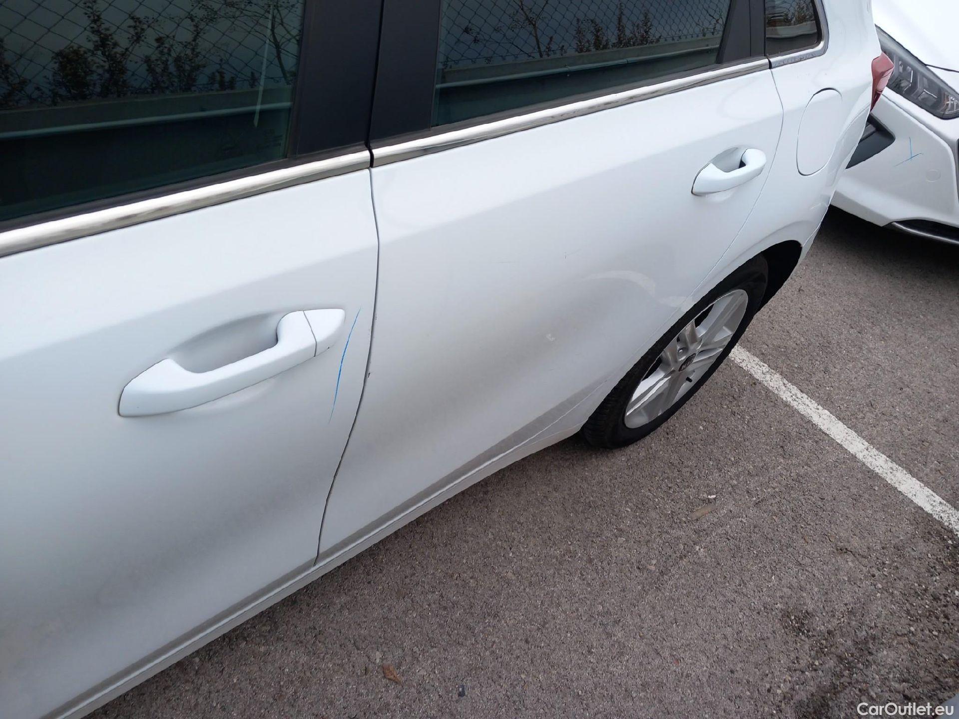  KIA  Cee'd KIA Ceed / 2018 / 5P / berlina con portón 1.6 CRDi 85kW (115CV) Business #17