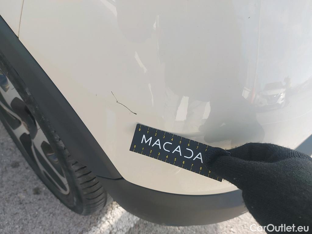  Renault  Captur RENAULT  / 2017 / 5P / crossover Zen TCe 66kW (90CV) -18 (CX) #18