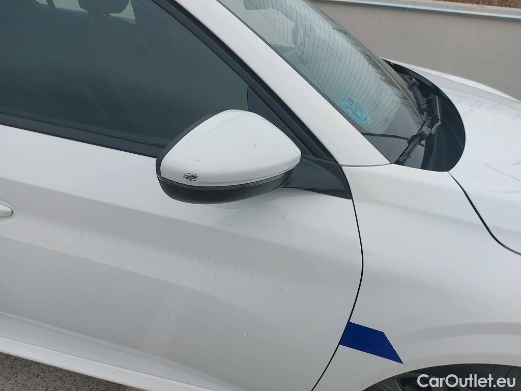  Peugeot  208 PEUGEOT  / 2019 / 5P / berlina con portón BlueHDi 73kW (100CV) Active Pack (AC) #13