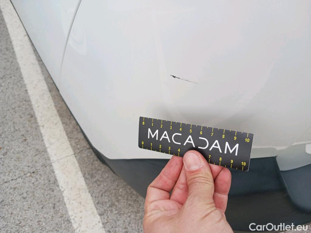  Peugeot  5008 PEUGEOT  / 2017 / 5P / todoterreno Allure BlueHDi 96kW (130CV) S&S EAT8 (CX) #29