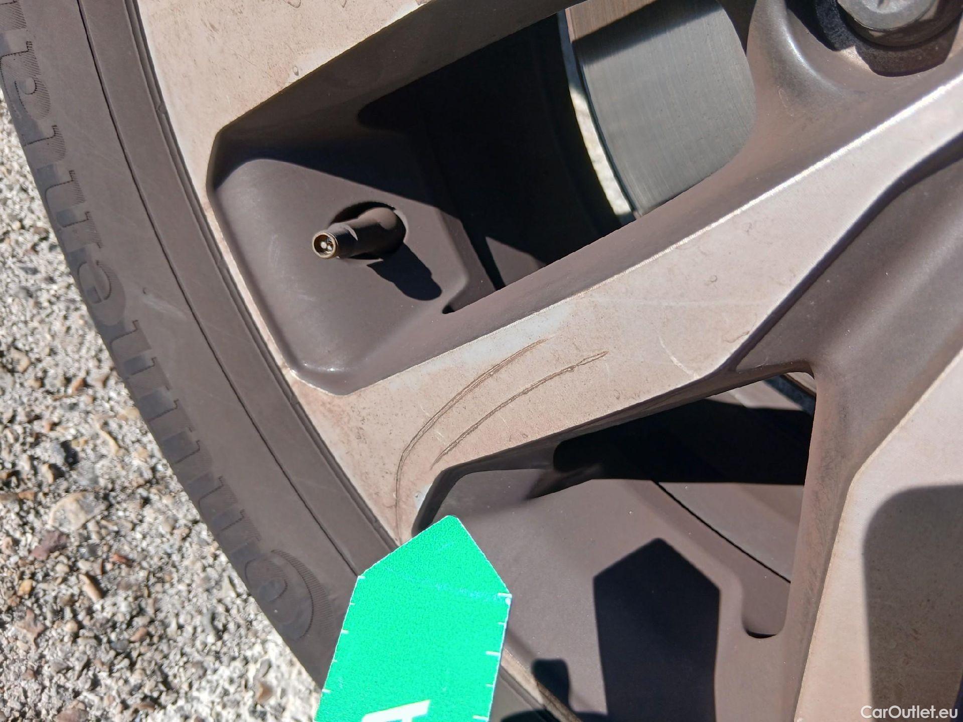  Renault  Kadjar RENAULT  / 2019 / 5P / crossover Zen Blue dCi 85kW (115CV) #31