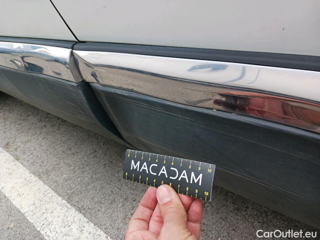  Peugeot  5008 PEUGEOT  / 2017 / 5P / todoterreno Allure BlueHDi 96kW (130CV) S&S EAT8 (CX) #4