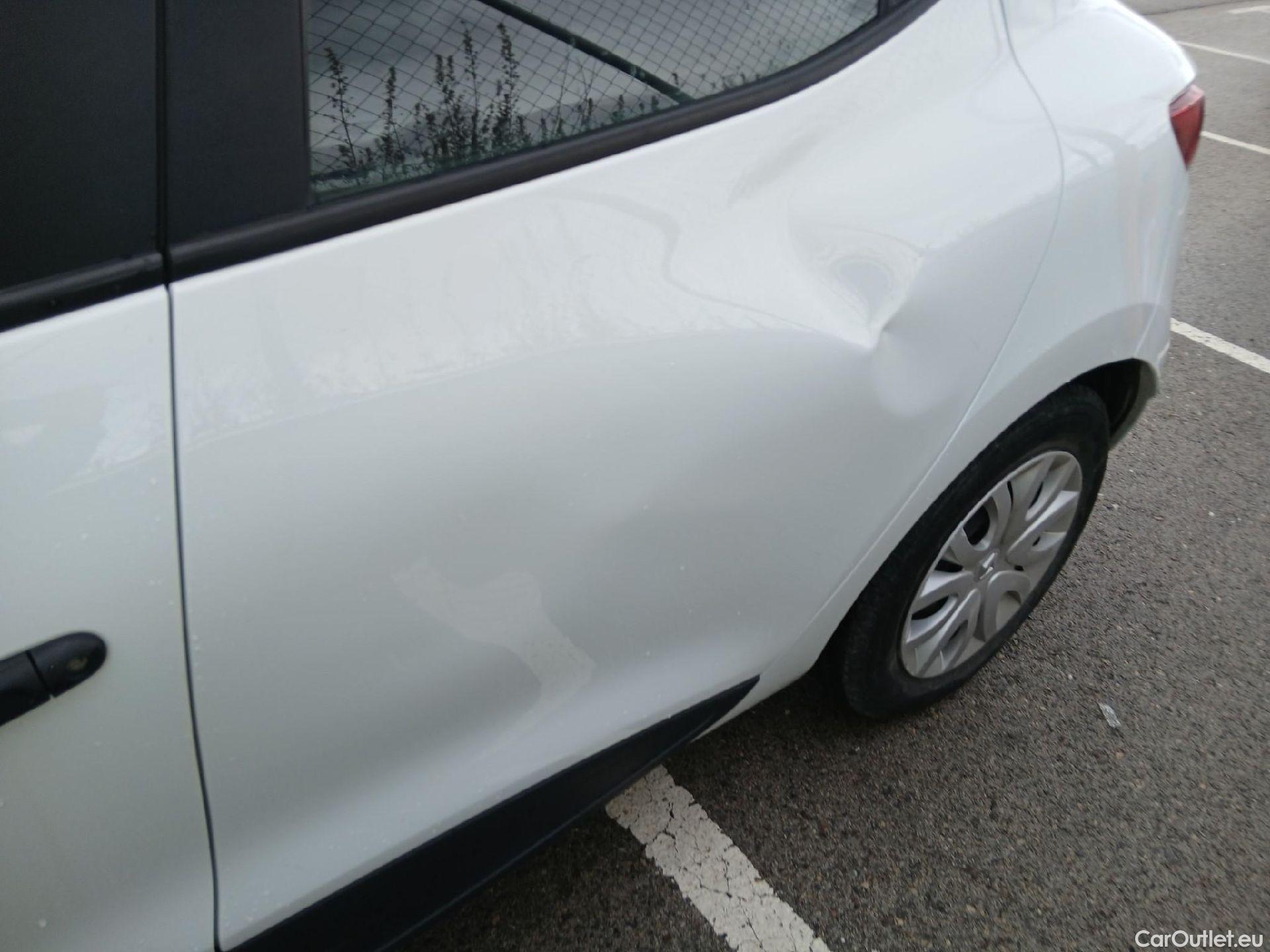  Renault  Clio RENAULT  / 2016 / 5P / berlina con portón Business Energy dCi 66kW (90CV) #11