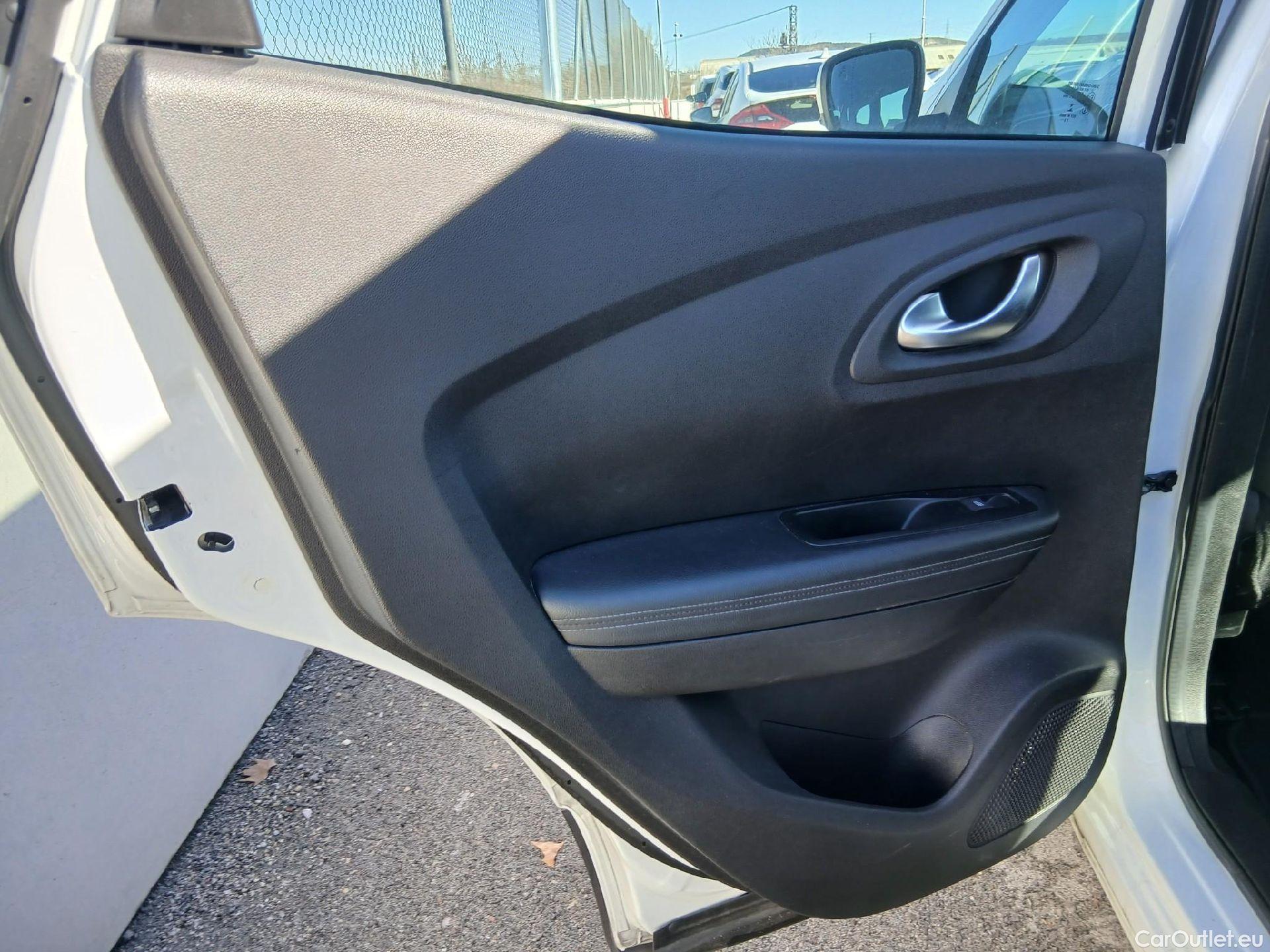  Renault  Kadjar RENAULT  / 2019 / 5P / crossover Zen Blue dCi 85kW (115CV) #45