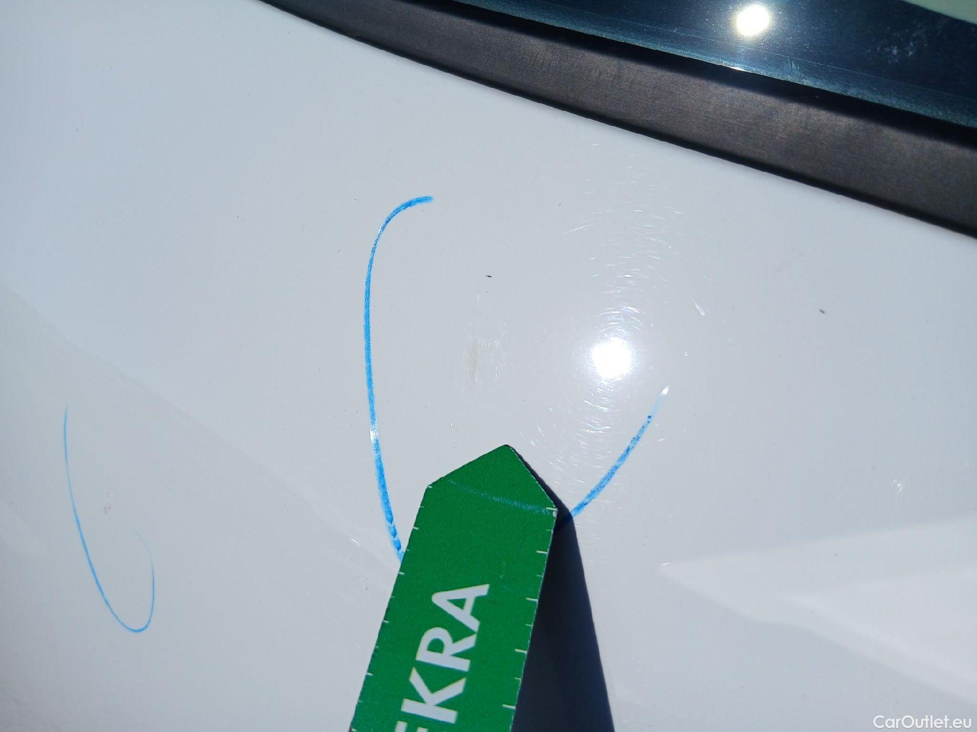  Renault  Clio RENAULT  / 2019 / 5P / berlina con portón Equilibre Blue dCi 74kW (100CV) #28