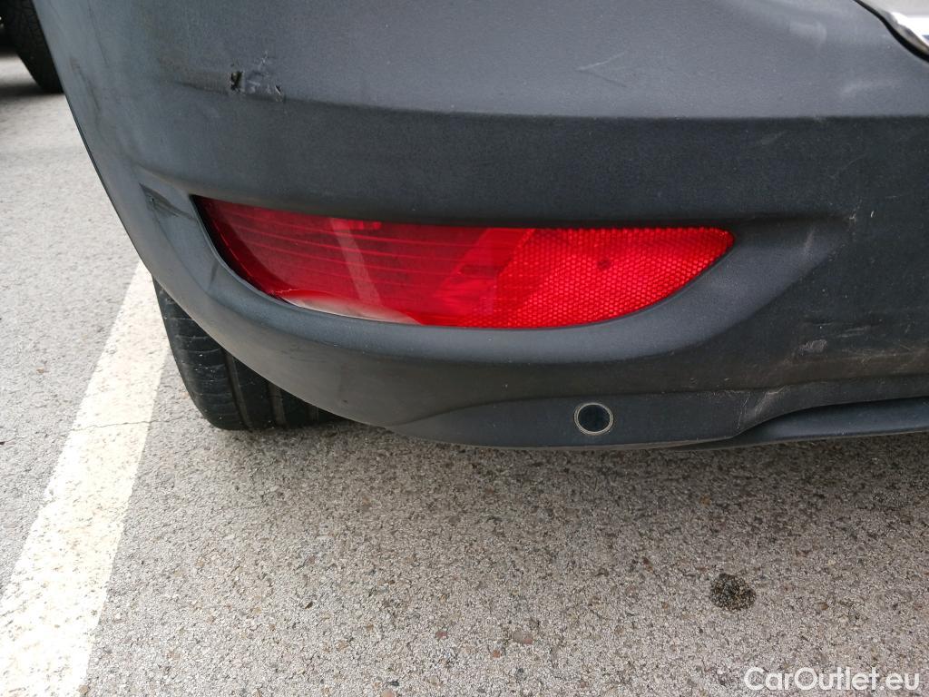  Peugeot  5008 PEUGEOT  / 2017 / 5P / todoterreno Allure BlueHDi 96kW (130CV) S&S EAT8 (CX) #13