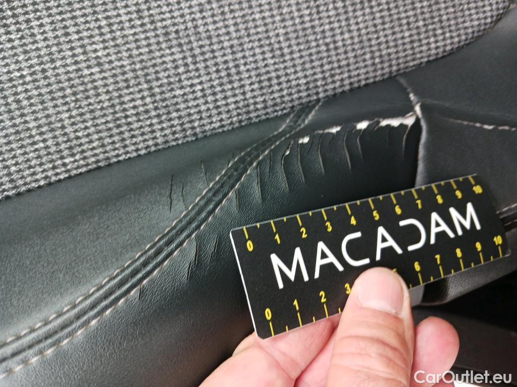  Peugeot  5008 PEUGEOT  / 2017 / 5P / todoterreno Allure BlueHDi 96kW (130CV) S&S EAT8 (CX) #12