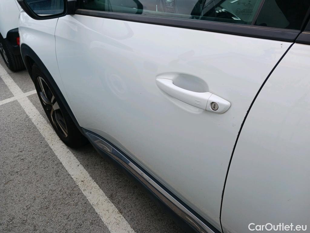  Peugeot  5008 PEUGEOT  / 2017 / 5P / todoterreno Allure BlueHDi 96kW (130CV) S&S EAT8 (CX) #9