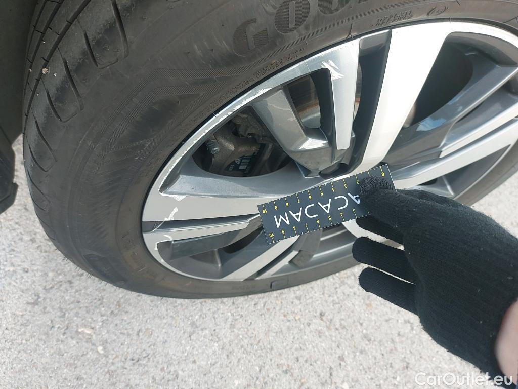  Peugeot  3008 PEUGEOT  Hybrid / 2020 / 5P / todoterreno 225 e-EAT8 Allure #15