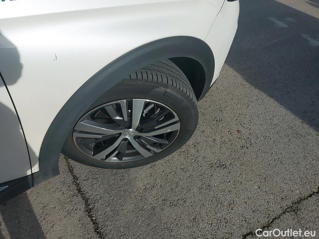  Peugeot  3008 PEUGEOT  Hybrid / 2020 / 5P / todoterreno 225 e-EAT8 Allure #12