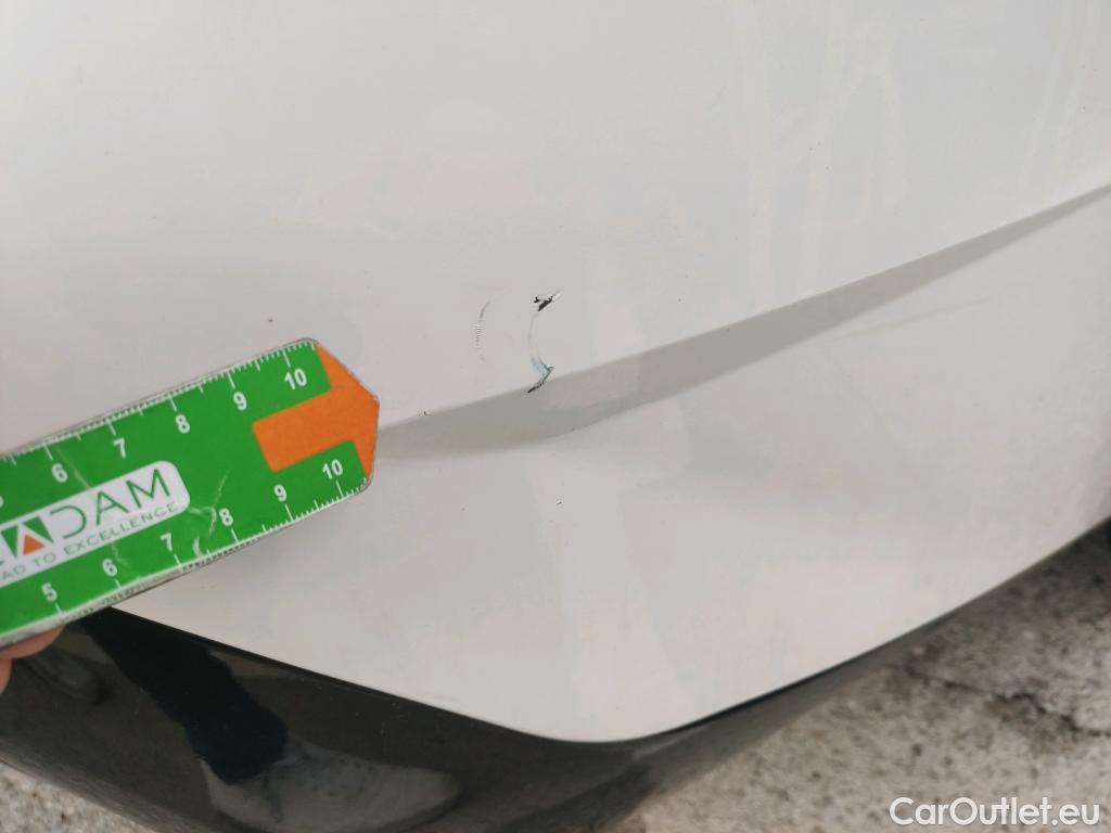  Peugeot  308 PEUGEOT  / 2021 / 5P / familiar SW Allure BlueHDi 130 S&S MAN #24