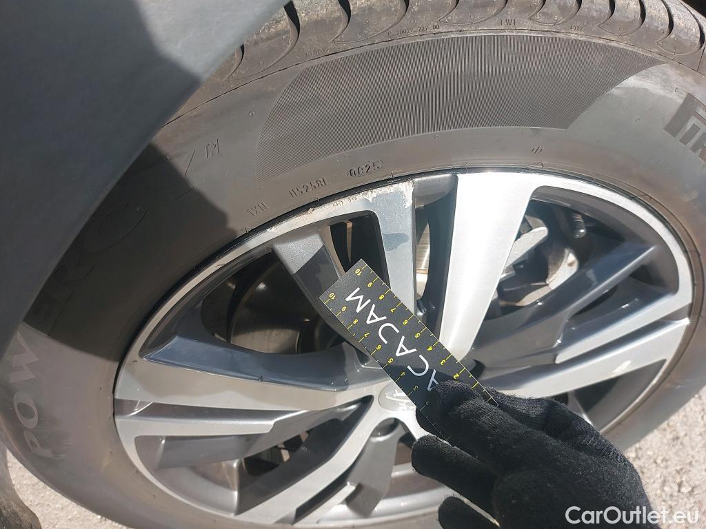  Peugeot  3008 PEUGEOT  Hybrid / 2020 / 5P / todoterreno 225 e-EAT8 Allure #13