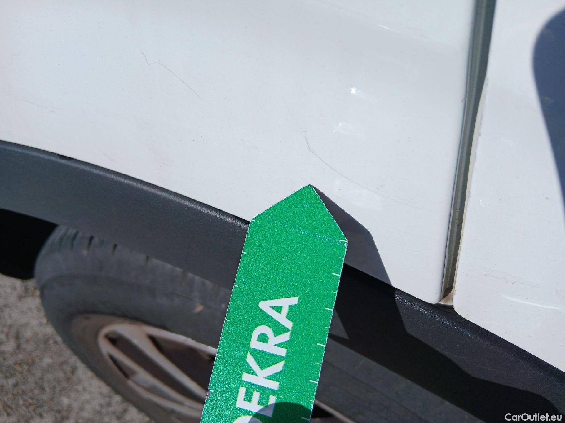  Renault  Kadjar RENAULT  / 2019 / 5P / crossover Zen Blue dCi 85kW (115CV) #28