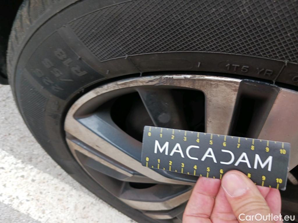  Peugeot  5008 PEUGEOT  / 2017 / 5P / todoterreno Allure BlueHDi 96kW (130CV) S&S EAT8 (CX) #8