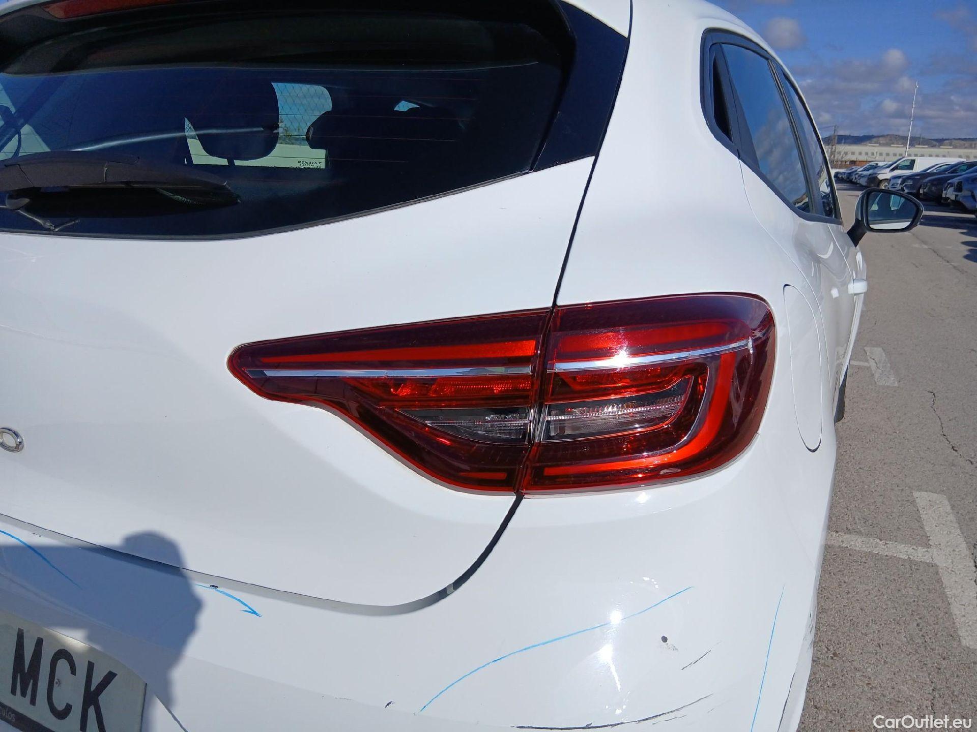  Renault  Clio RENAULT  / 2019 / 5P / berlina con portón Equilibre Blue dCi 74kW (100CV) #22