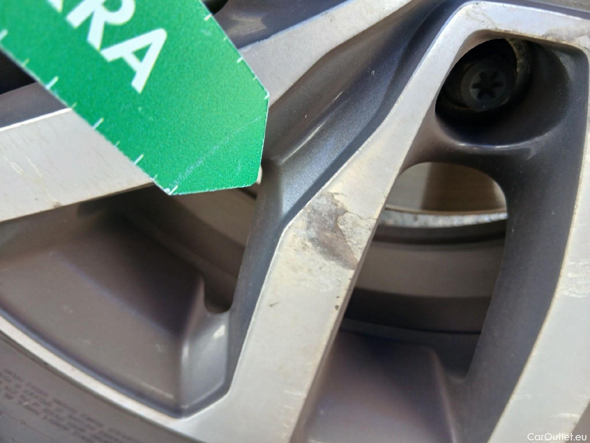  Renault  Kadjar RENAULT  / 2019 / 5P / crossover Zen Blue dCi 85kW (115CV) #15