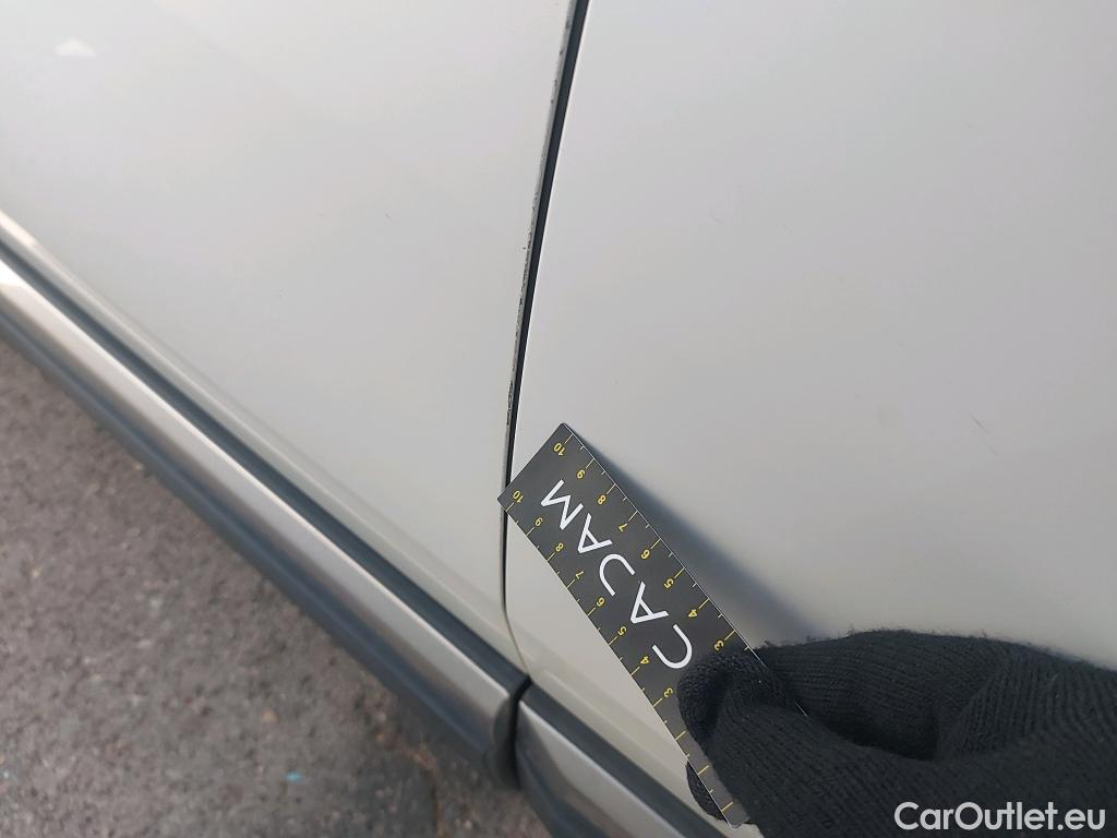  Peugeot  3008 PEUGEOT  Hybrid / 2020 / 5P / todoterreno 225 e-EAT8 Allure #17