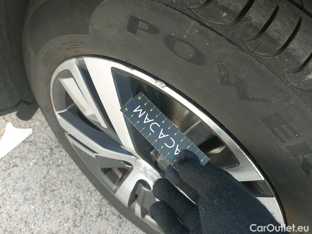  Peugeot  3008 PEUGEOT  Hybrid / 2020 / 5P / todoterreno 225 e-EAT8 Allure #11